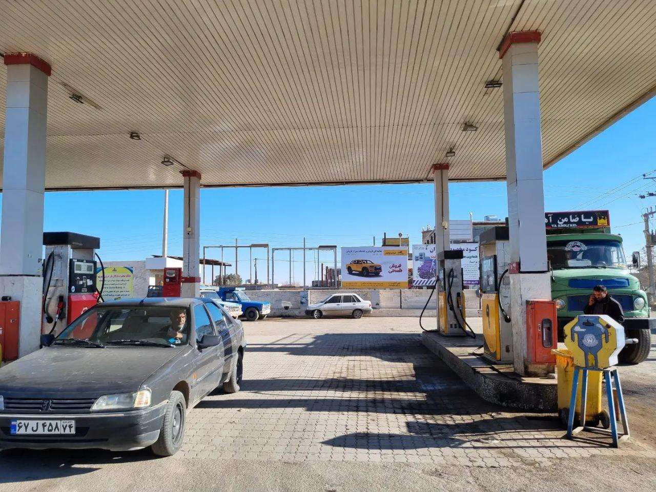 نقاب08-پمپ بنزین احمدآباد ورودی جغتای