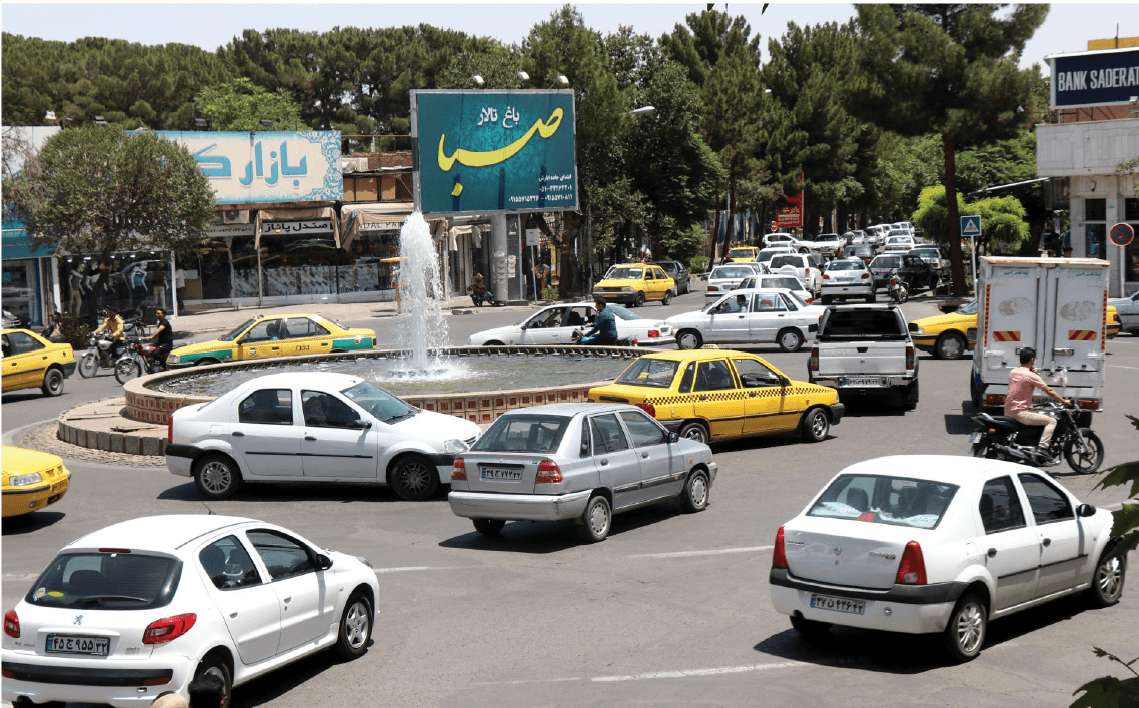 بیلبورد میدان پست تلگراف ابتدای کارگر